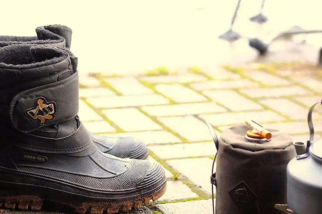 Best Carp Fishing Boots To Keep Your Feet Warm
