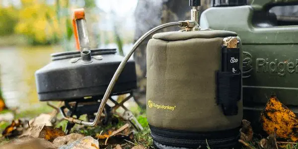 ridgemonkeu gas canister - a winter carp fishing essential