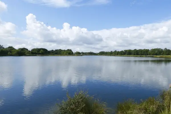 lakes in the east midlands
