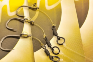 12 Best Carp Rigs [How To Tie, History & Diagrams] - Carp Squad